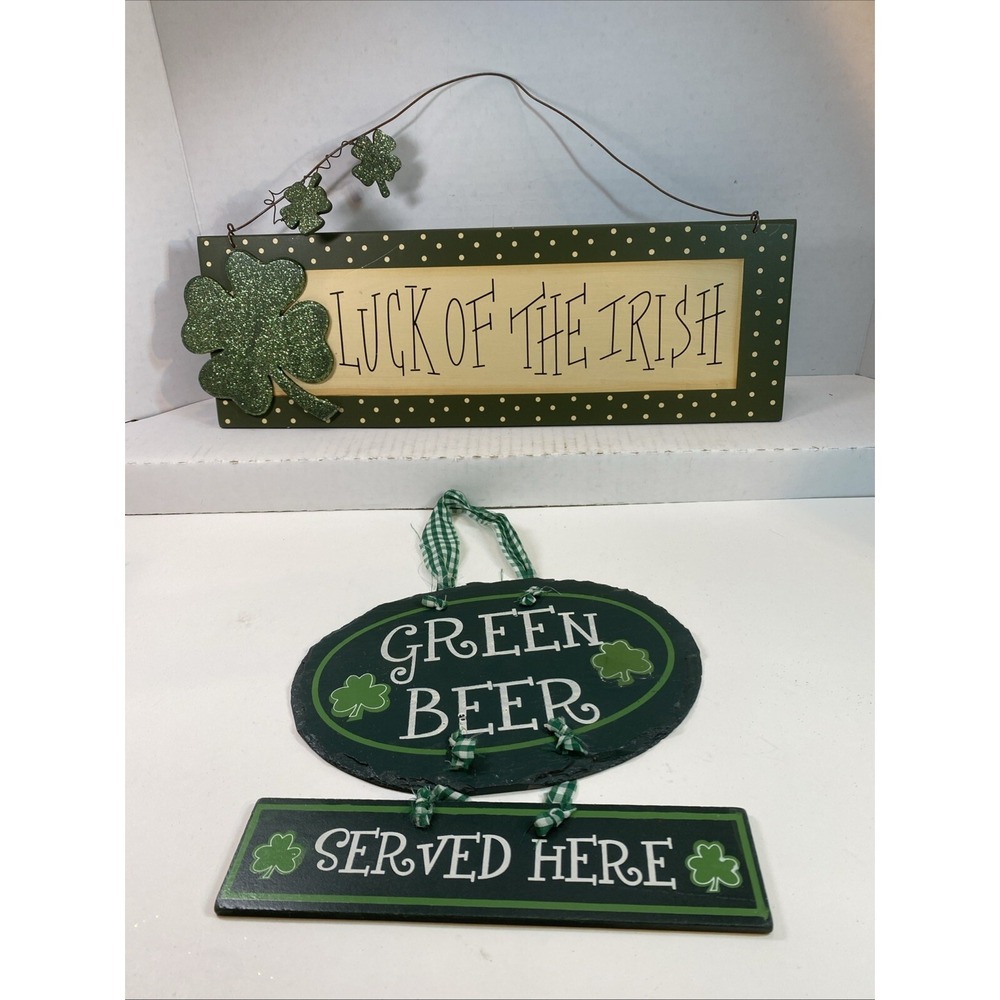 Irish Day Shamrock Wall Plaques/Door Sign ~ Set Of 2 ~ Defect